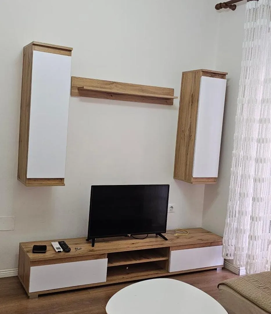Ajla Komuna Apartament Apartment Tirana 0*,